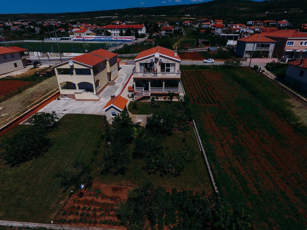 Blue Sky Apartments Posedarje Exterior photo